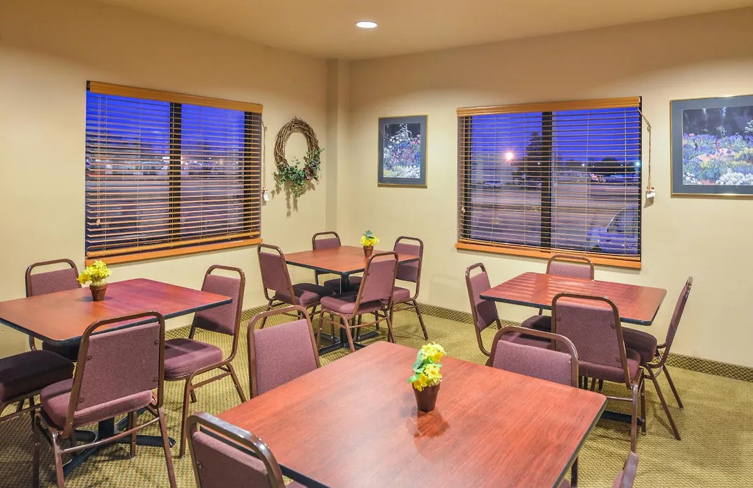 Baymont By Wyndham Sioux Falls North,I-29,Russell St, Airport-1